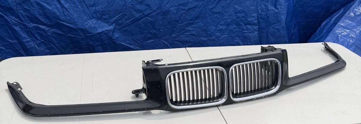 1996 BMW M3 Front Nose Panel Grille Support OEM