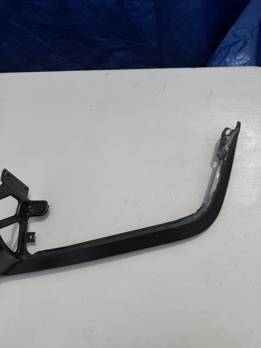 1996 BMW M3 Front Nose Panel Grille Support OEM