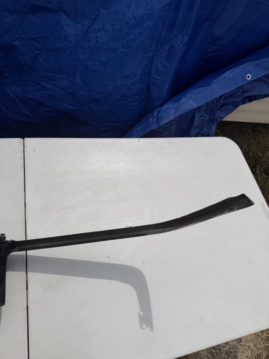 1996 BMW M3 Front Nose Panel Grille Support OEM