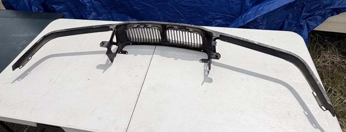 1996 BMW M3 Front Nose Panel Grille Support OEM