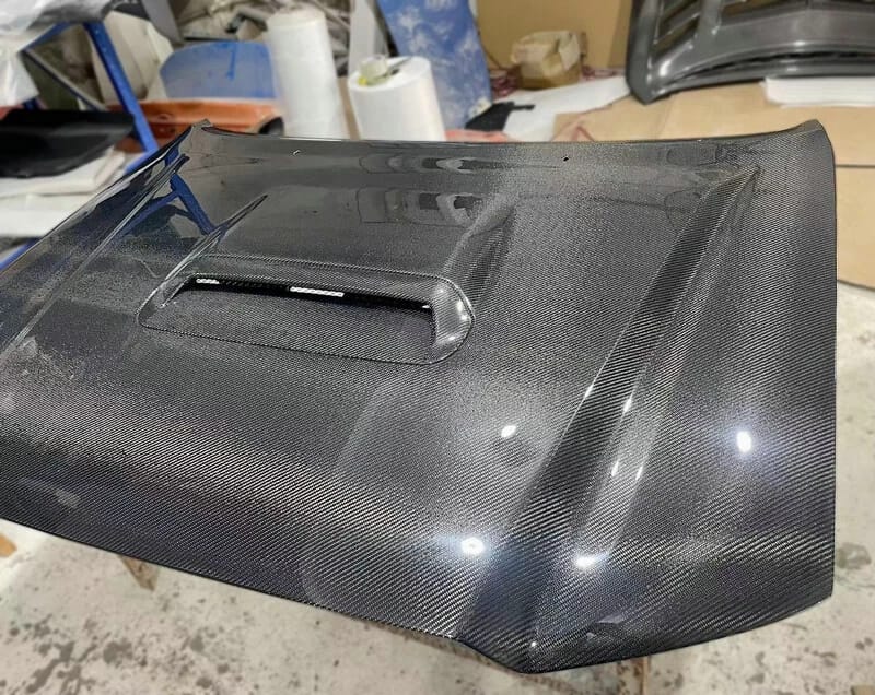 Toyota Tacoma TR Style Carbon Fiber Vented Hood Bonnet with Hood Scoop