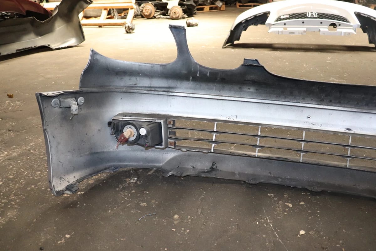 OEM 1998–2000 Lexus GS300 Front Bumper Cover Assembly – Silver